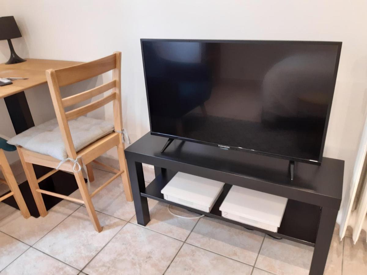 Appartement Aad1 Clamart 200 M Du Tramway T6 St Pave Blc Avec Cuisine Separee Экстерьер фото