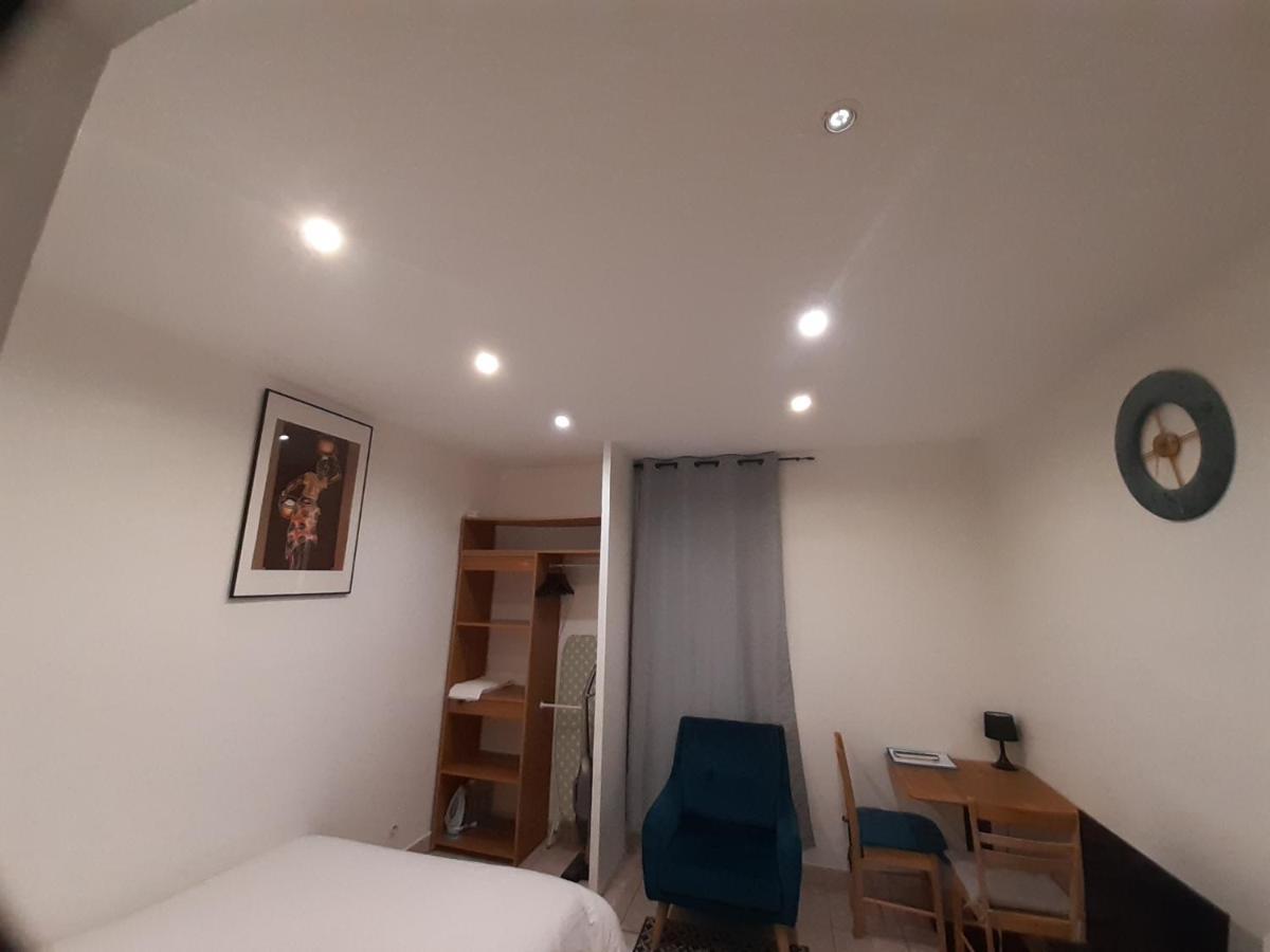 Appartement Aad1 Clamart 200 M Du Tramway T6 St Pave Blc Avec Cuisine Separee Экстерьер фото